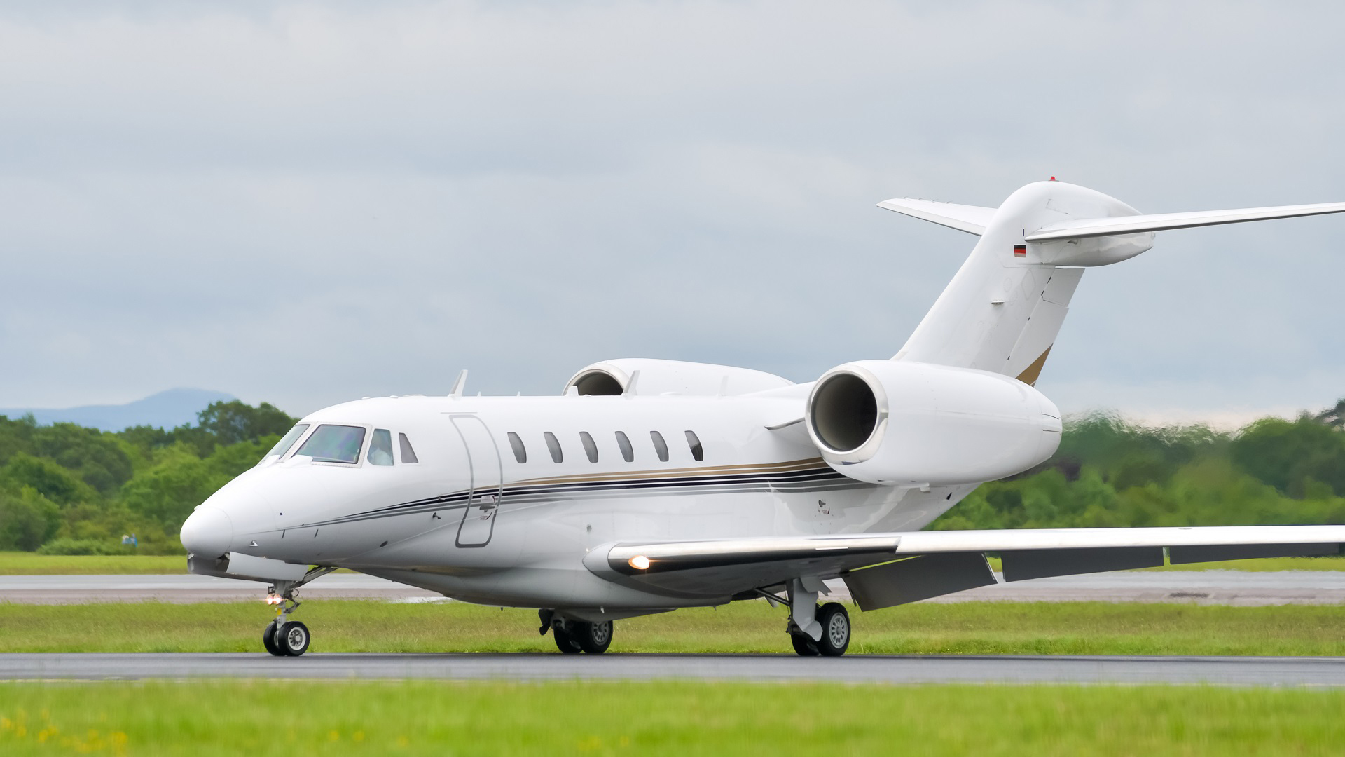 Uk 30. Cessna 700 Citation. Cessna Citation 750 landing Gear. Cessna Citation Longitude. Learjet 75 Liberty.